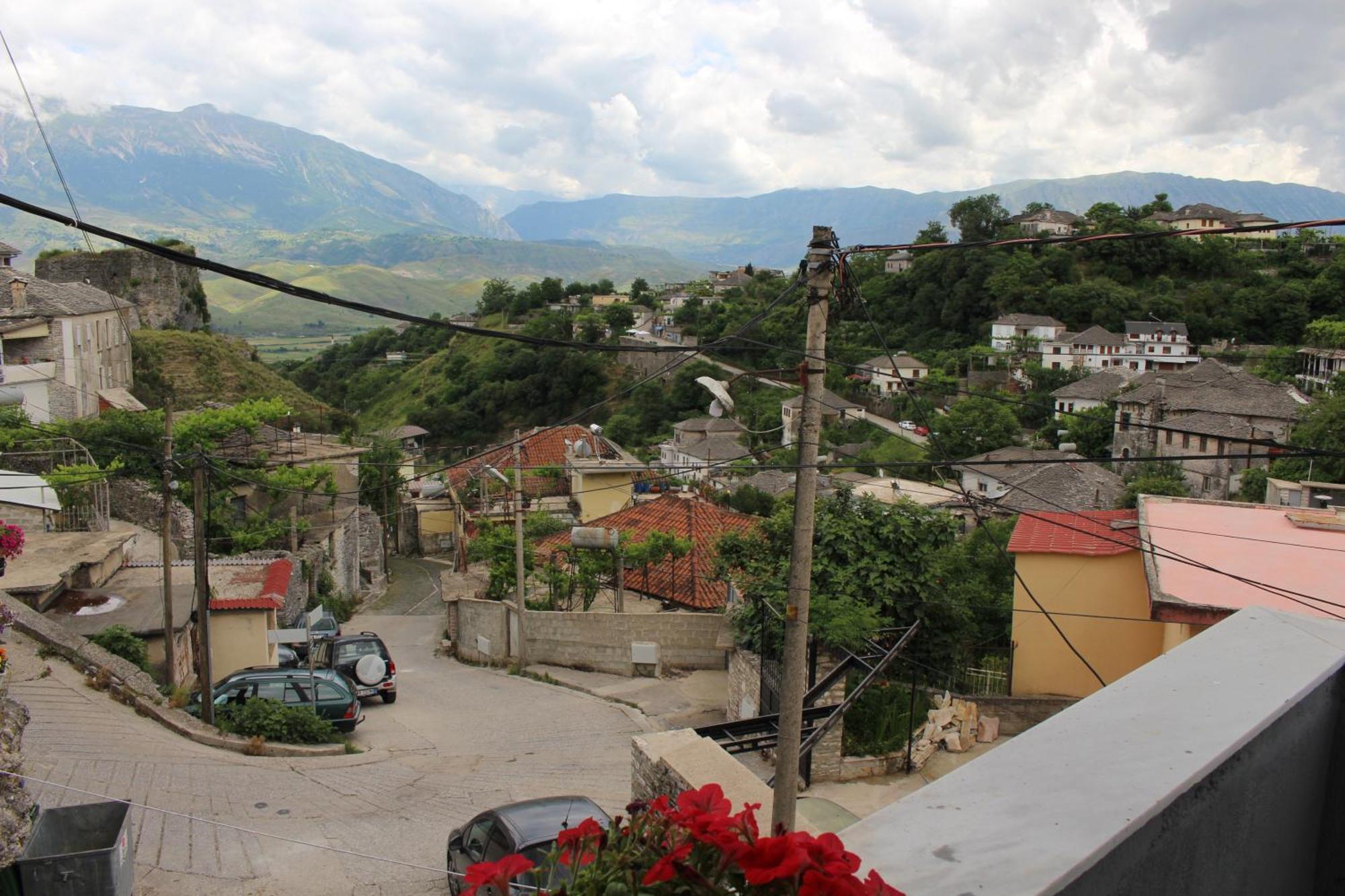 Vila Karagjozi Gjirokaster Exterior photo
